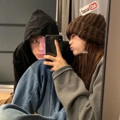 高清情侣头像2张双人真人图片