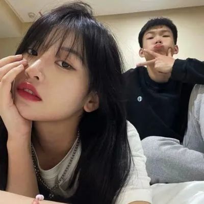高清情侣头像2张双人真人图片