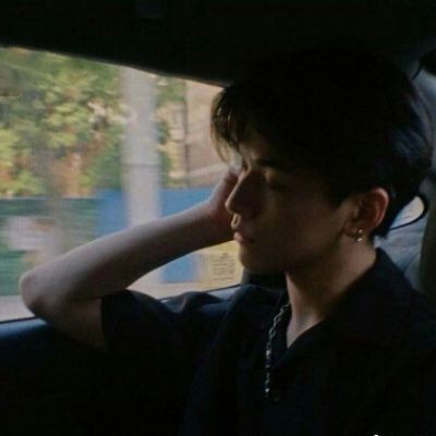 2025男生最红头像图片