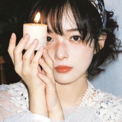 2025小众真人女生头像图片