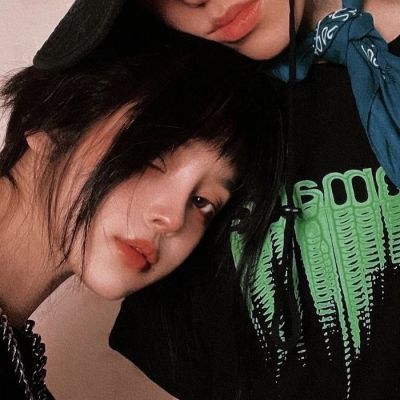 双人情侣头像真人超亲密图片