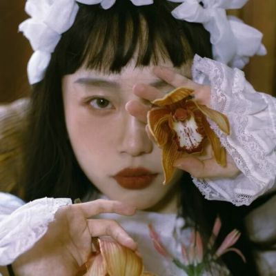 2025头像女酷丧