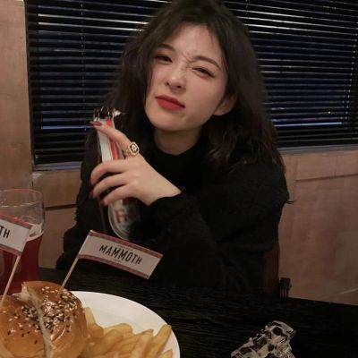 2025新版女生头像清纯又很好看