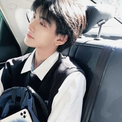 稀有难找的男生头像图片