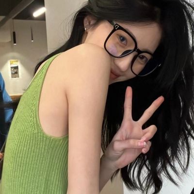 2025微信新头像女生高清优质图片
