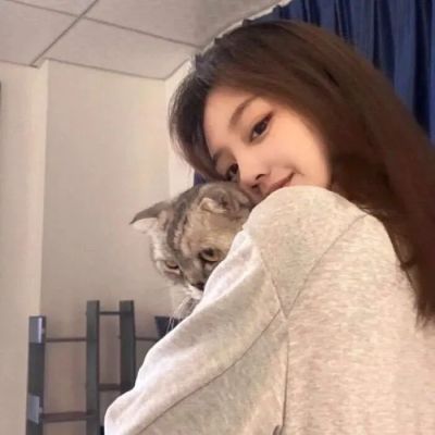 2025女生头像真人ins风格图片