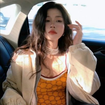 最火潮流头像2025好看女头图片