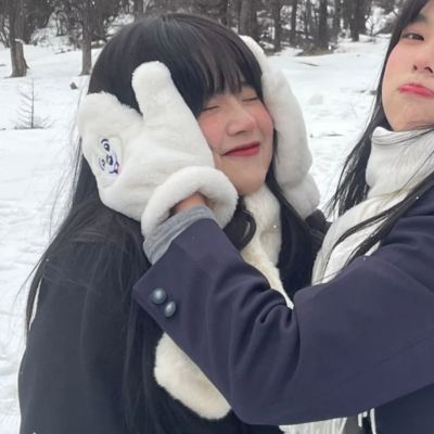 冬款女生闺蜜头像