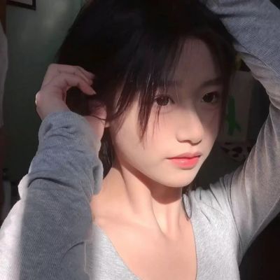 最火潮流头像2025好看女头图片