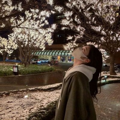 温柔女生头像真人ins风格图片
