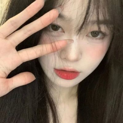 女生真人头像图片近脸