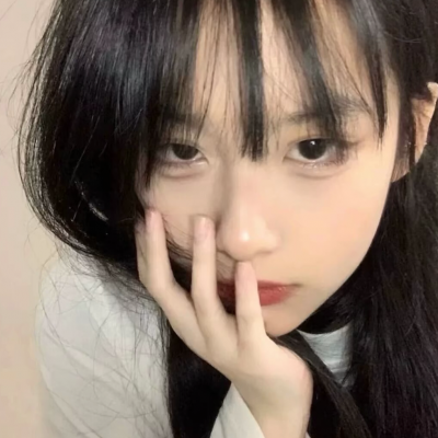 女生真人头像图片近脸