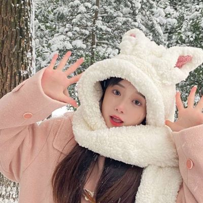 冬天雪地帽子女生头像