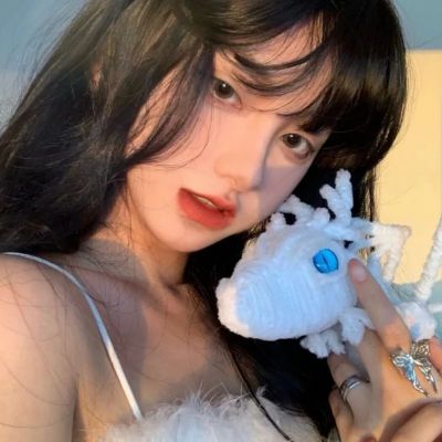 温柔女生头像真人ins风格图片