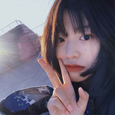 女生复古怀旧文艺头像图片高清好看