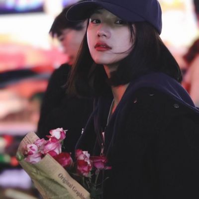 氛围感真人头像女小众