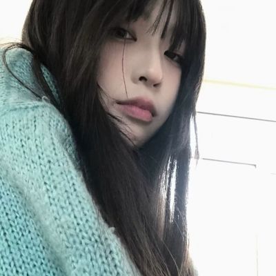2025最火最潮的女头可爱青春照片