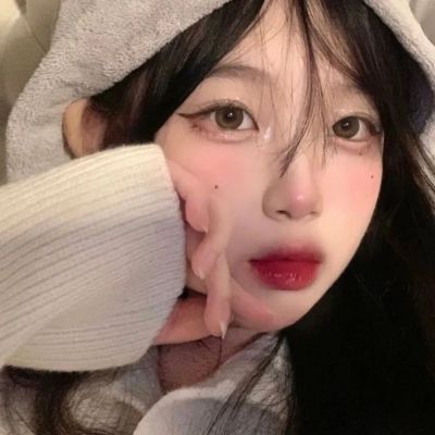 温柔女生头像真人ins风格图片