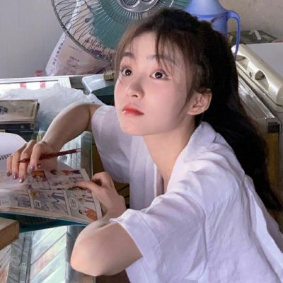 2025头像图片真人女