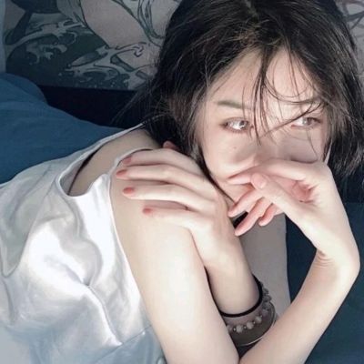 2025最火最潮的女头可爱青春照片