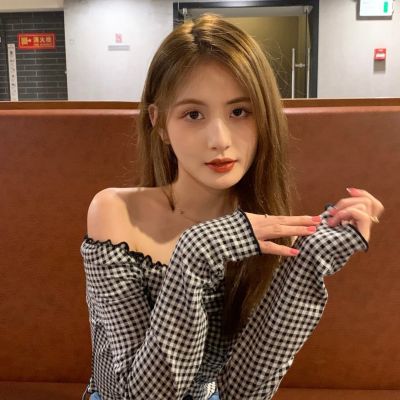 2025头像图片真人女
