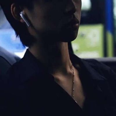 ins风男生帅气复古文艺头像