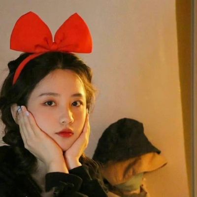 2025个性耐看头像女生真人高清图片