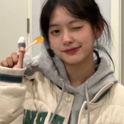 唯美头像女生简单气质高冷人物图片