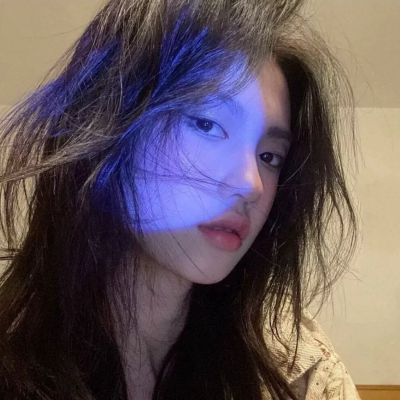 2025独一无二的头像女生真人高清图片