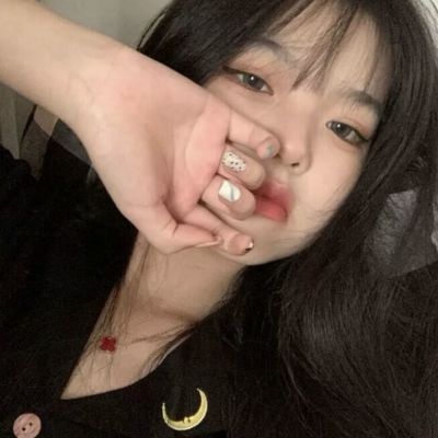 2025最火最潮的女头可爱青春照片