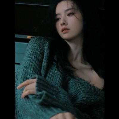 氛围感真人头像女小众
