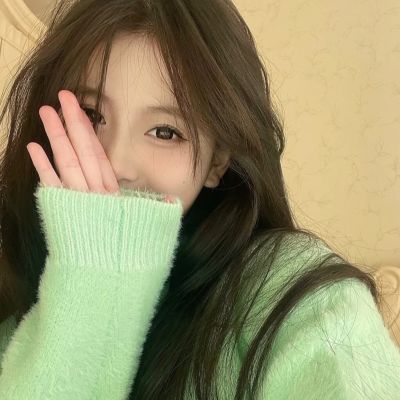 唯美头像女生简单气质高冷人物图片