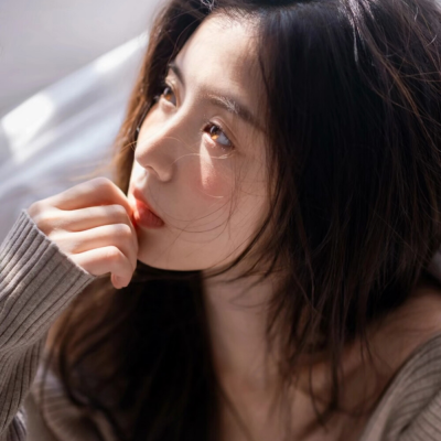 图片高级感真人头像女生