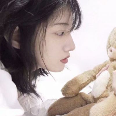 头像治愈系干净真人女生单张高清图片