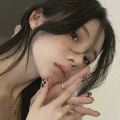 超酷冷淡风女生头像图片