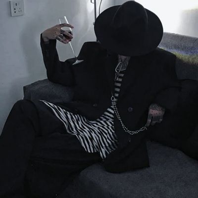超酷黑色系男生头像