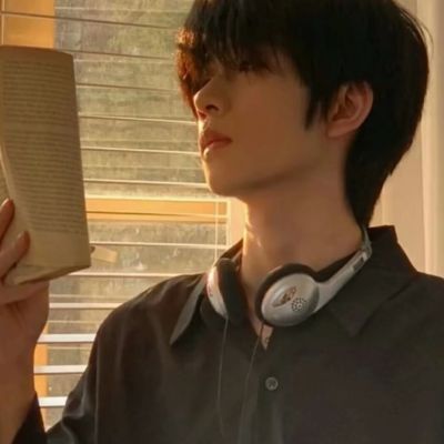 耐看的男头真人