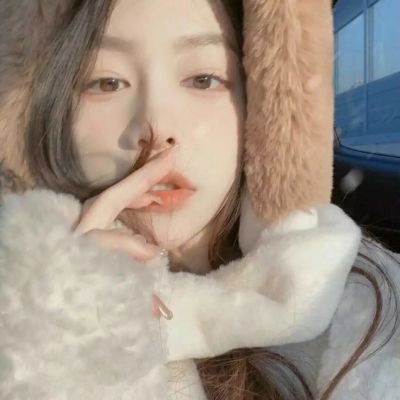 头像冬天女生真人图集图片