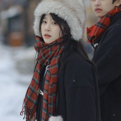 冬天情侣头像一男一女唯美意境真人图片