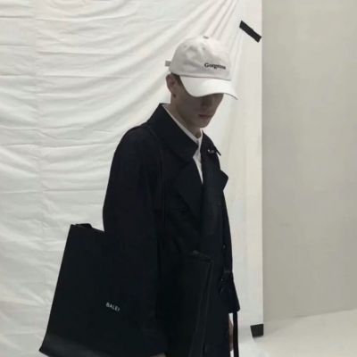 气质头像高级男生真人ins风格图片