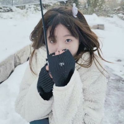 头像治愈系干净真人女生单张高清图片