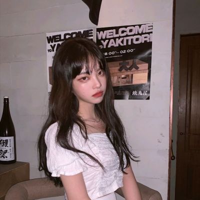 女生真人照片头像酷酷