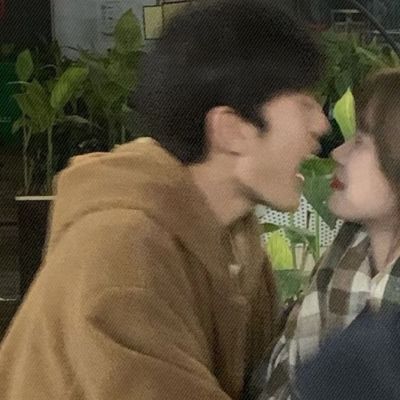 2025好看独一无二高清情侣头像一对两张真人图片