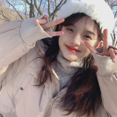 2025头像女高清真人好看图片