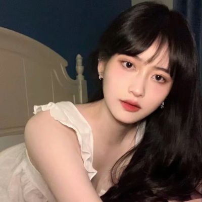 2025单人真人小众时尚女头图片