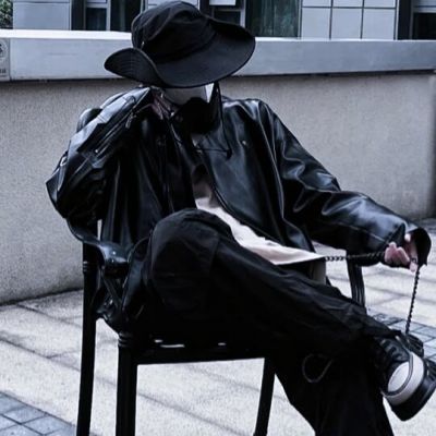 超酷黑色系男生头像