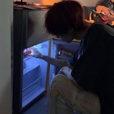 男生真人侧脸头像