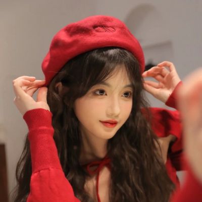 高级感满满的红色系女头像图片
