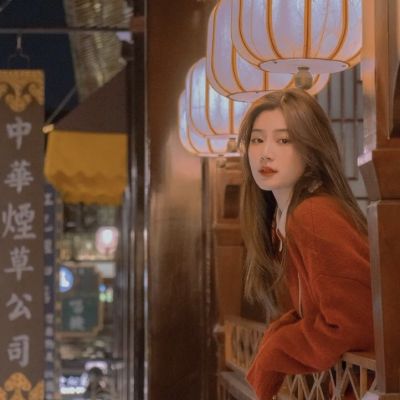 特别火的网图真人女生头像