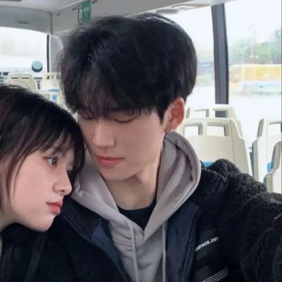 真人情头明显甜蜜一左一右高清图片